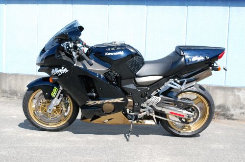 ZX-12R B型綺麗な中古車入荷いたしました！｜お知らせ｜モーターサイクルドクターSUDA：SUDA NEWS